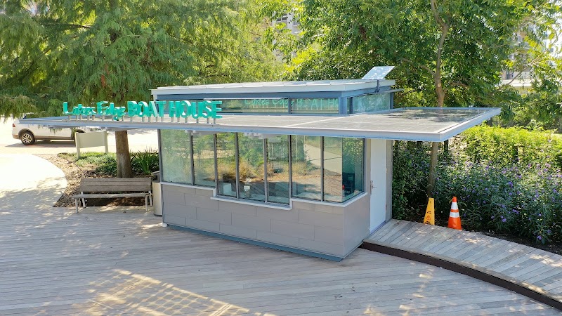 Lakes Edge Boat House — Kayaking for Kids in Houston