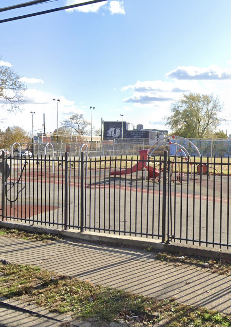 Hissey Playground