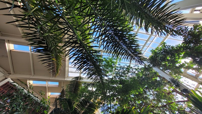 Tropical Encounters — Petting Zoos in Minneapolis