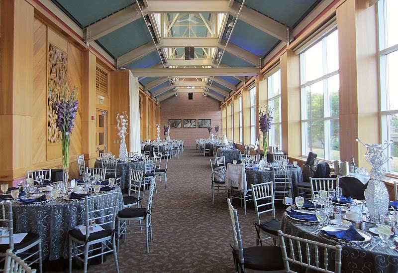 Indianapolis Zoo Bicentennial Pavilion