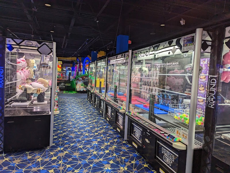 Round1 Bowling & Arcade Meadows Mall
