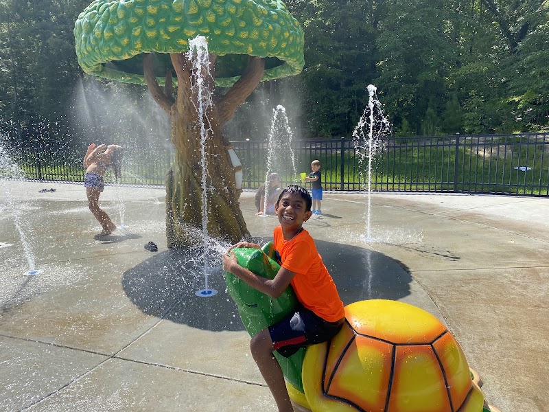 Twin Hickory Park & Recreation Center