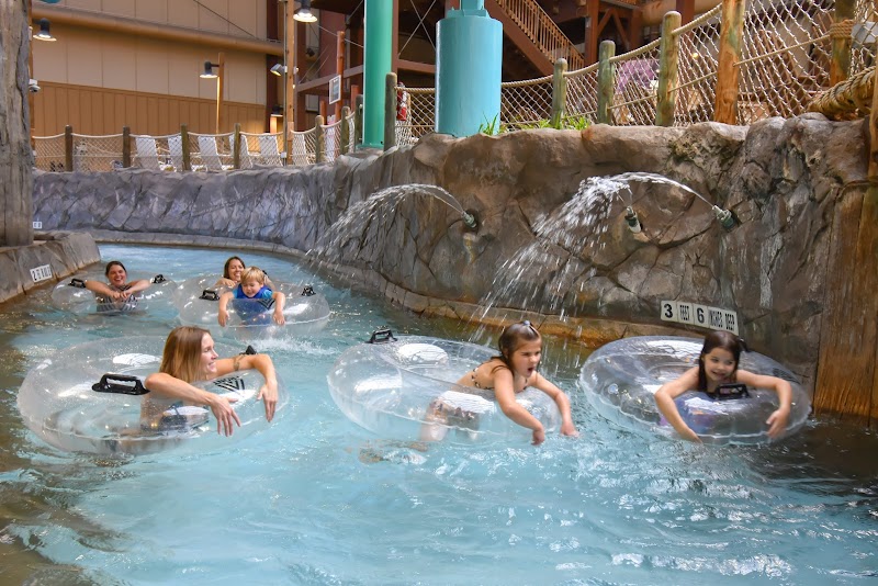 Six Flags Great Escape Lodge & Indoor Waterpark