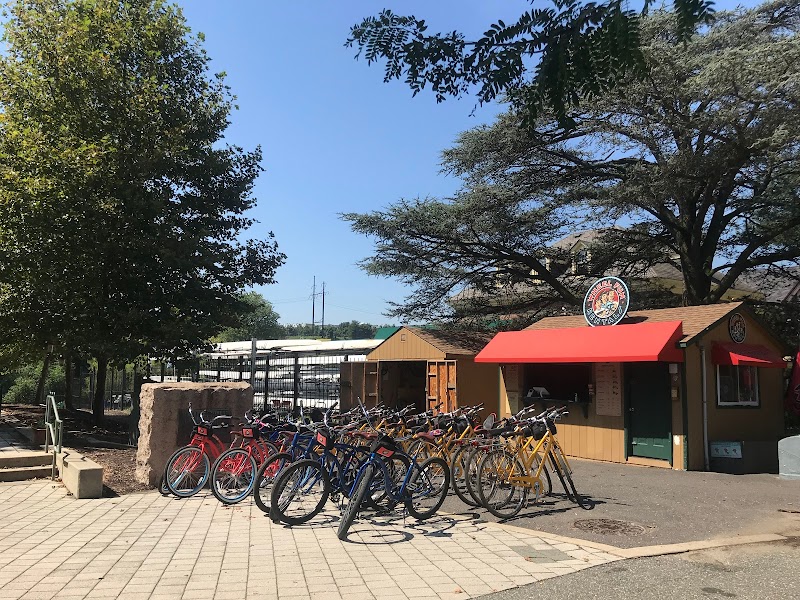 Wheel Fun Rentals | Boathouse Row