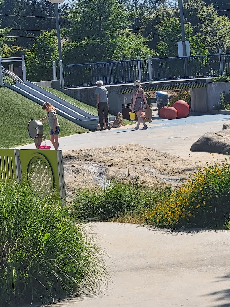 Gateway Discovery Playground — Best Outdoor Playgrounds in Portland