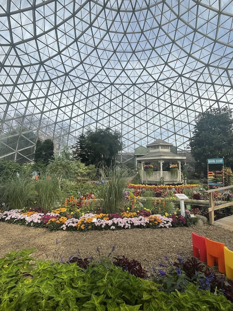 Mitchell Park Domes Horticulture Conservatory
