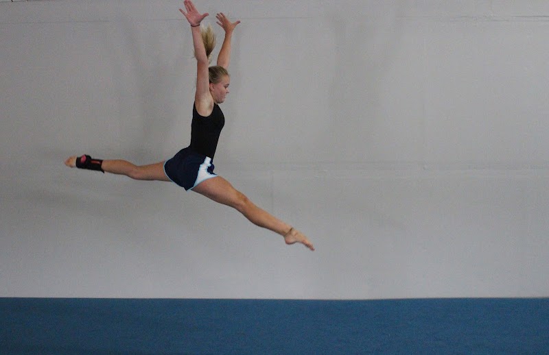 Lone Star Gymnastics Academy
