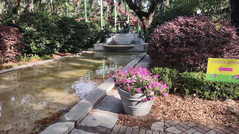 Hyam's Fountain — Indoor Water Parks in New Orleans