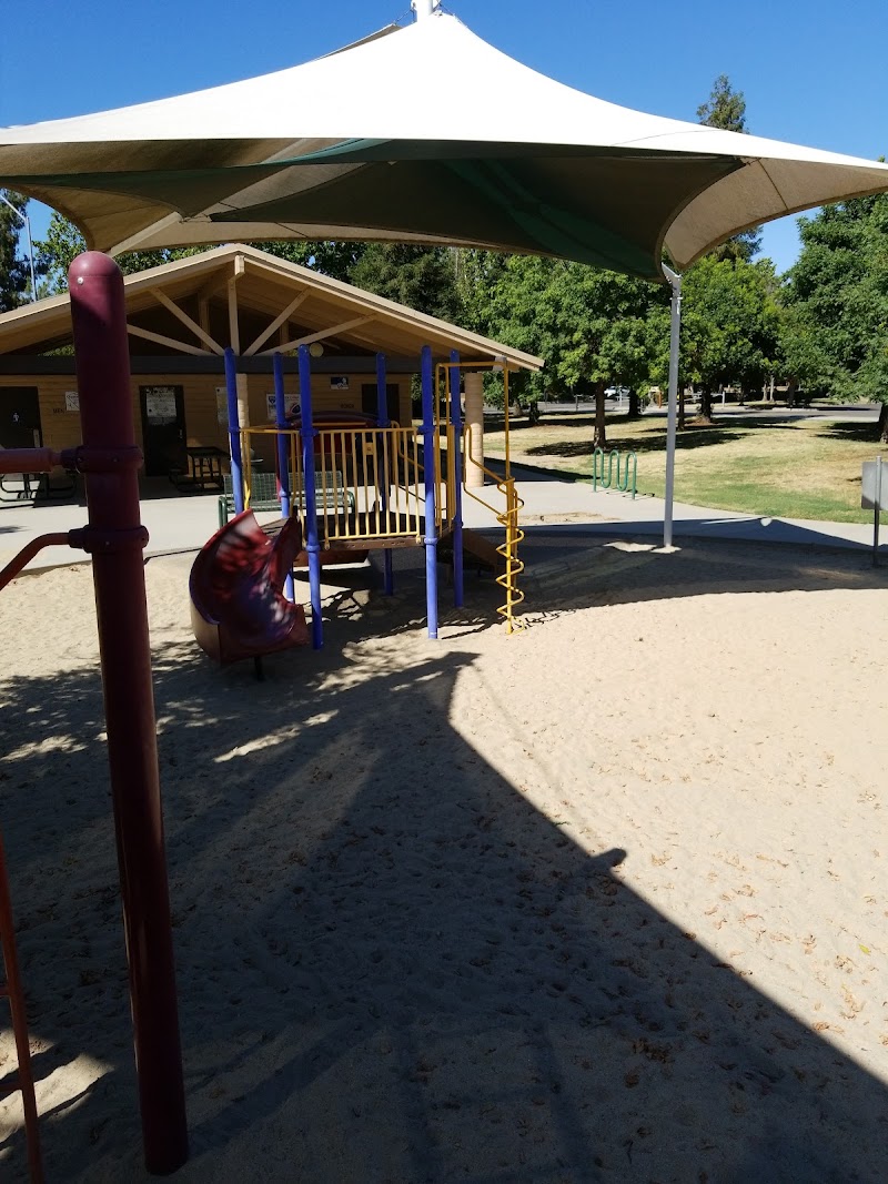 Selma Layne Park — Hiking with Kids in Fresno
