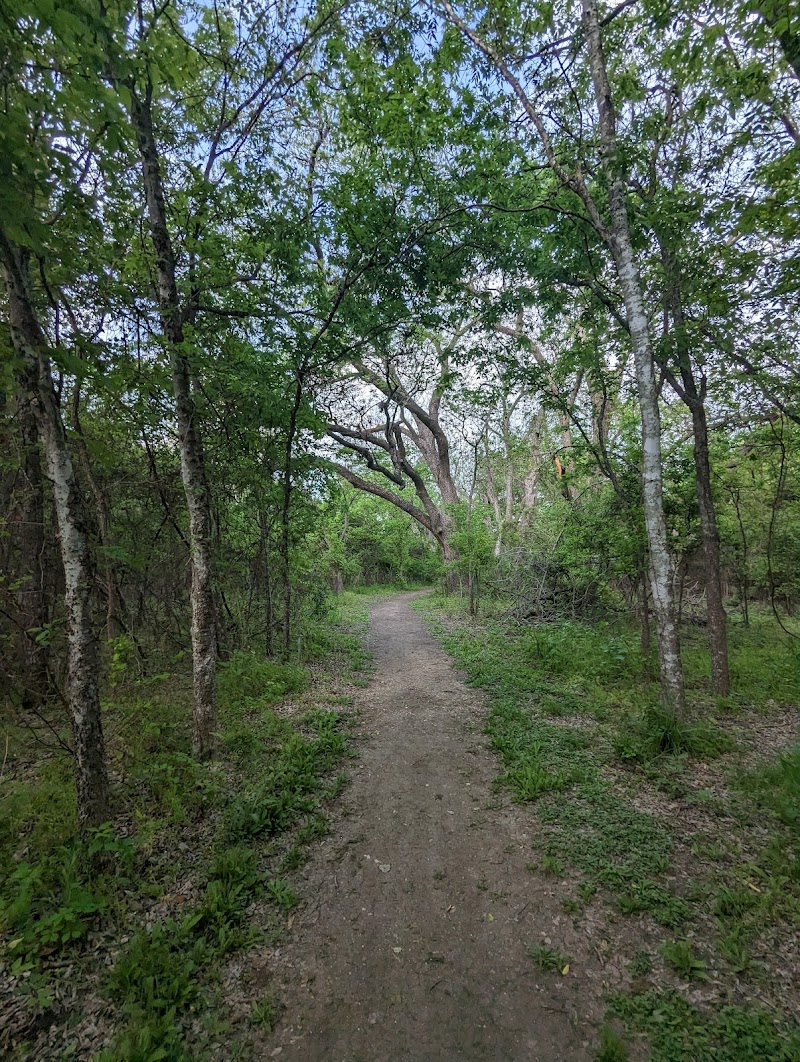 Hiking Trail Walnut Creek Park