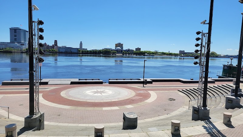 Great Plaza at Penn's Landing