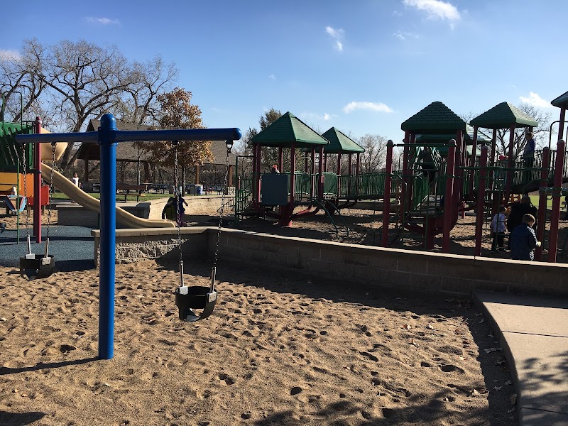 Carl W. Kroening Nature Center — Hiking with Kids in Minneapolis