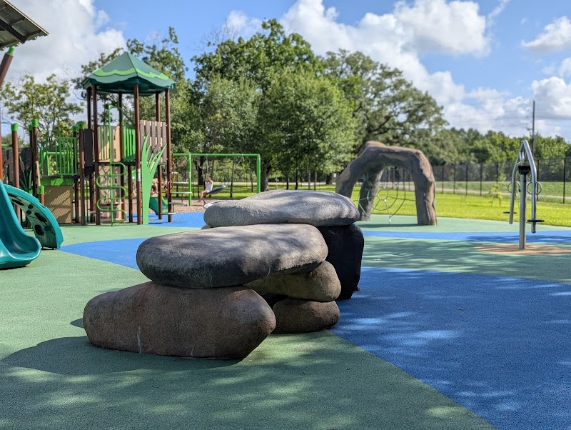 West Park Preserve — Hiking with Kids in Houston