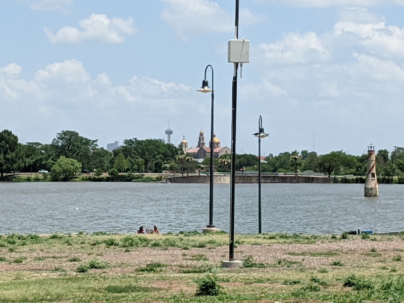 Woodlawn Lake Park