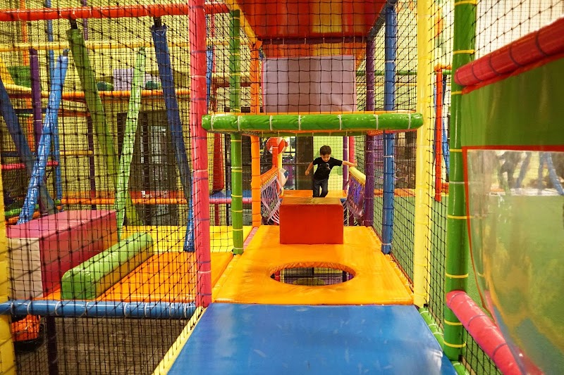 Kids Empire Aurora City Place