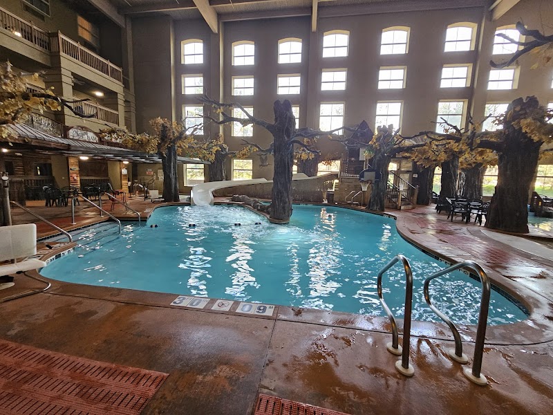Crawdaddy Cove Indoor Water Park
