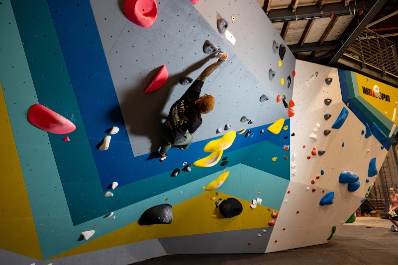 The Oaks Climbing