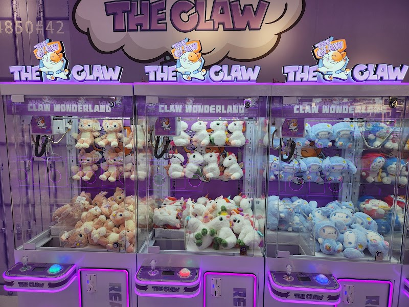 THE CLAW