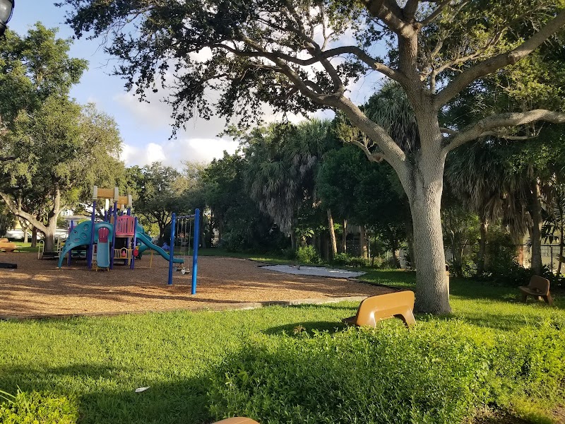 Alfred Besade Park — Hiking with Kids in Miami