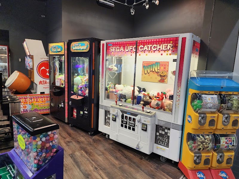 Claw Cade Northtown Mall