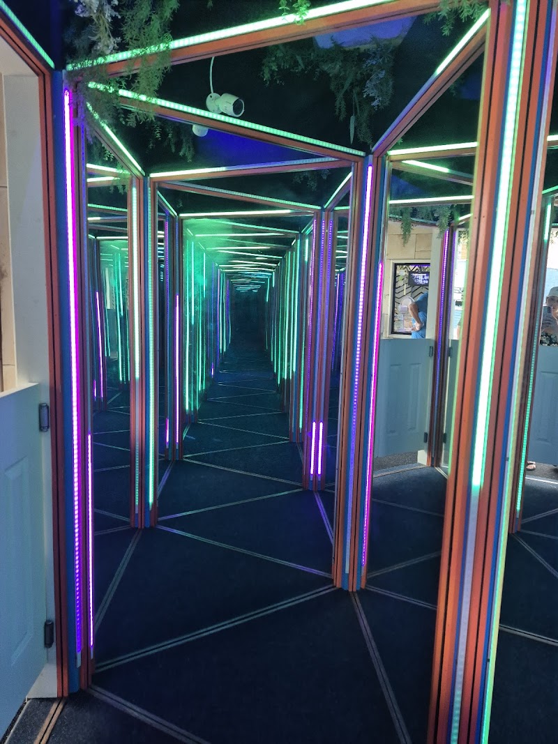Lost Planet's - Mirror Maze — New Year's Eve Kids Activities in Virginia Beach
