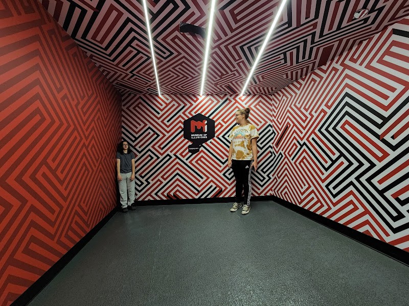 Museum of Illusions