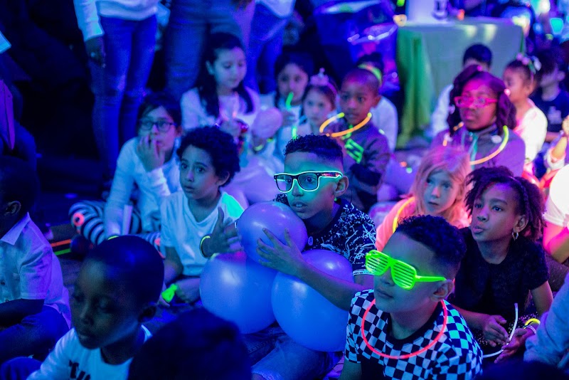 Glow Kids Party