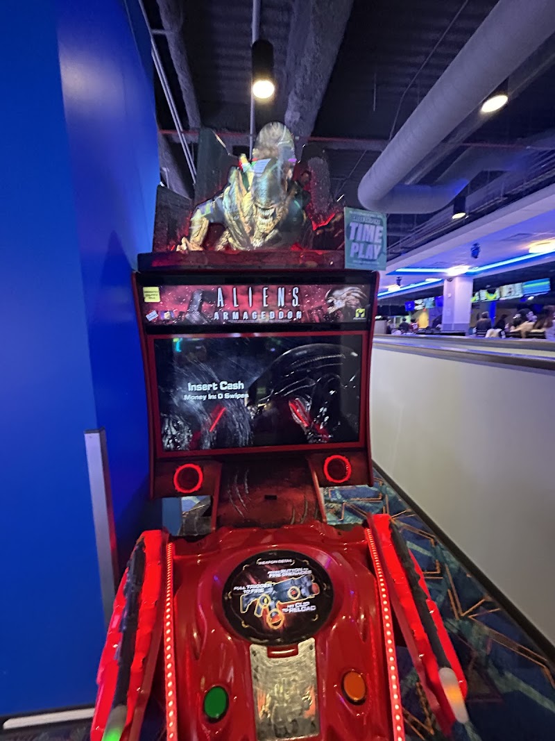 Round1 Bowling & Arcade Stonestown Galleria