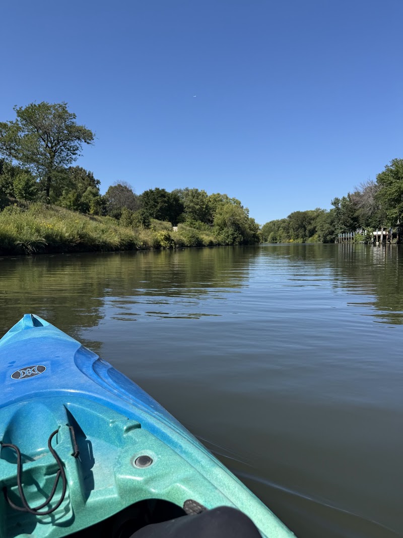 Chicago River Canoe and Kayak at Clark Park
