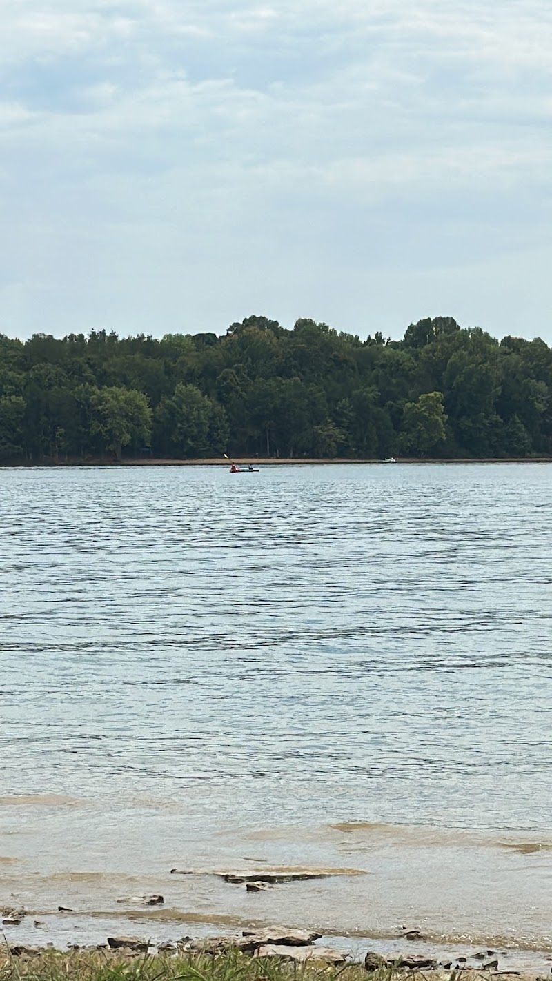 Between The Lakes Canoe and Kayak Rentals