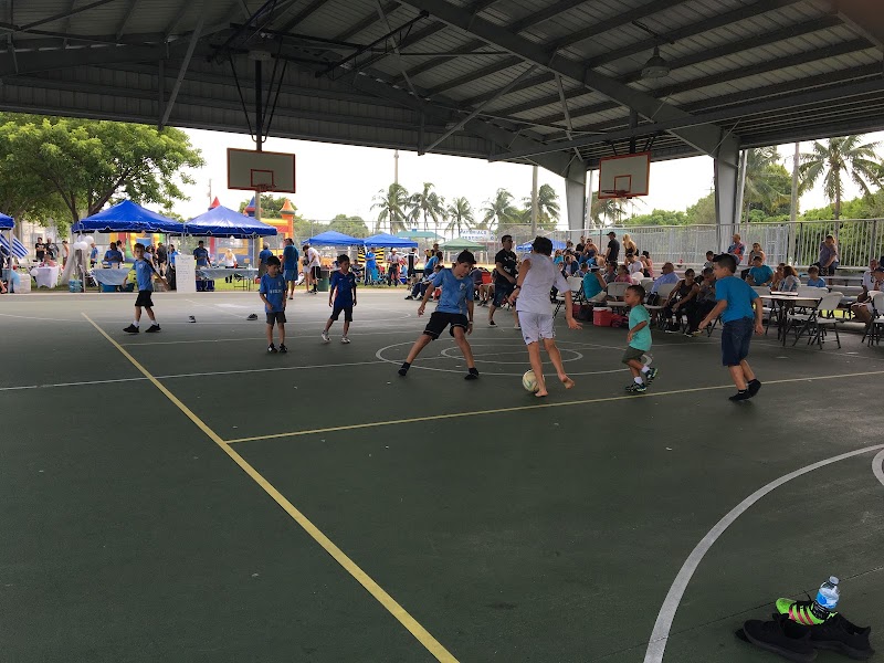 Robert King High Park — Hiking with Kids in Miami