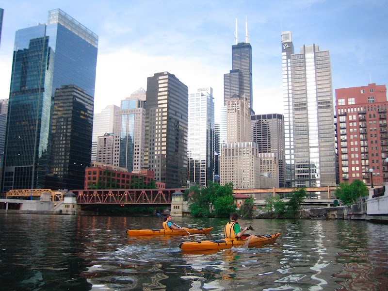 Kayak Architectural Tour — Kayaking for Kids in Chicago