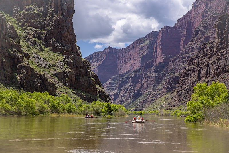 Holiday River Expeditions — Kayaking for Kids in Salt Lake City